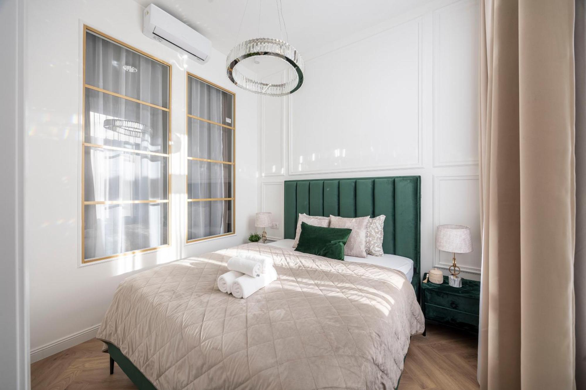 Apartment Luxurious Charming E47 Center By Prestige Homes *