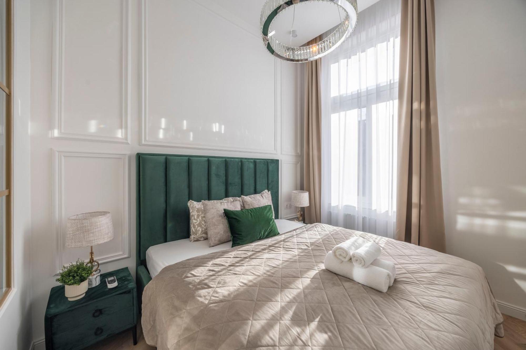Luxurious Charming E47 Center By Prestige Homes Appartement